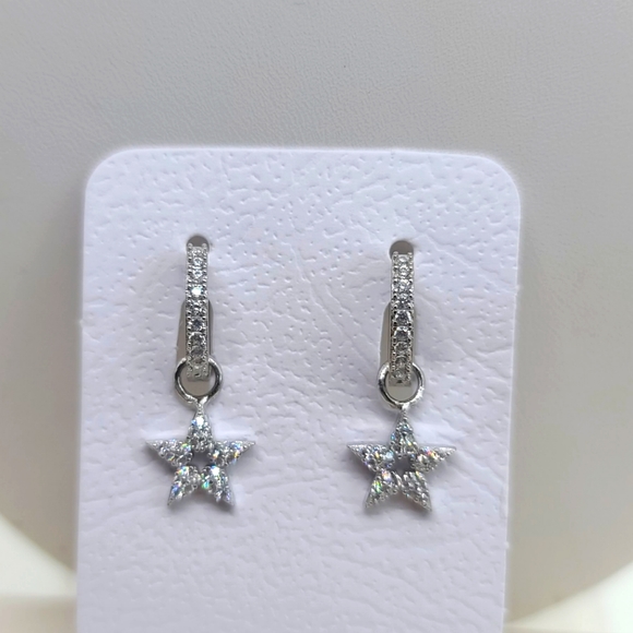 925 Sterling Silver Star Design Earrings - Picture 4 of 5